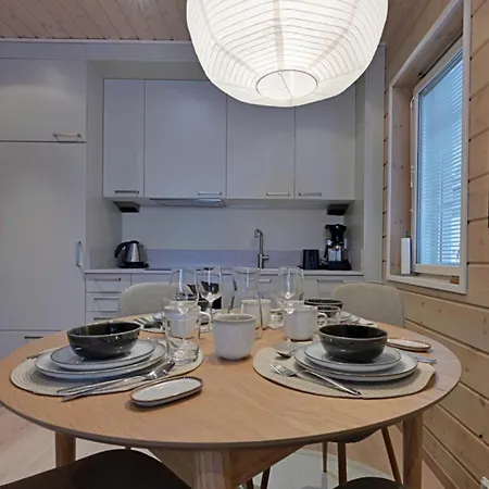 Arctos - Modern Near Slopes * Levi